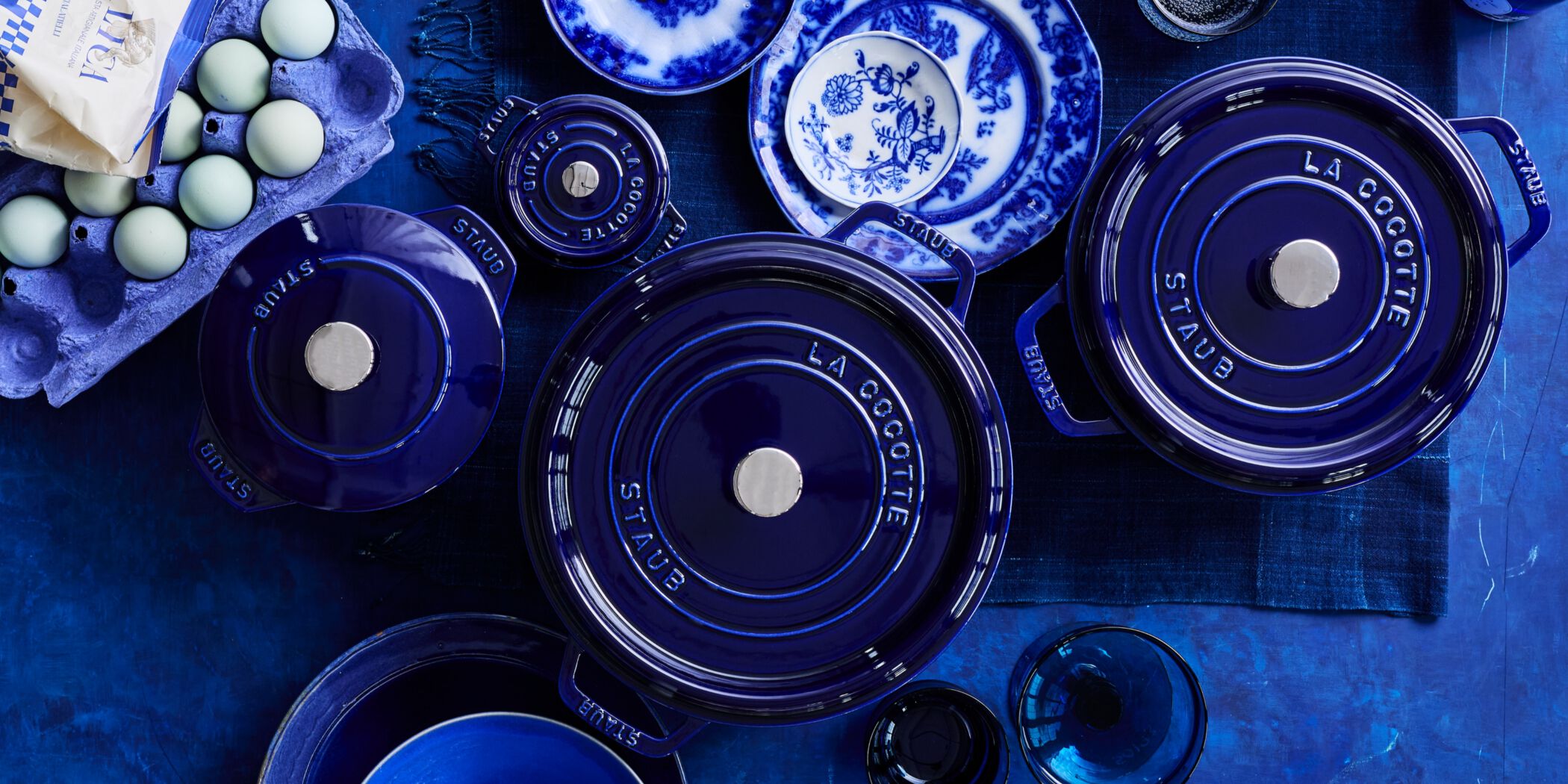 La Cocotte 5.5 qt, Round, Dutch Oven, Dark Blue | STAUB